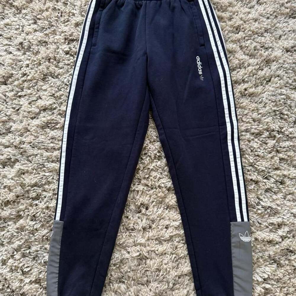 Adidas Originals 3-Stripes Joggers US L Navy Blue